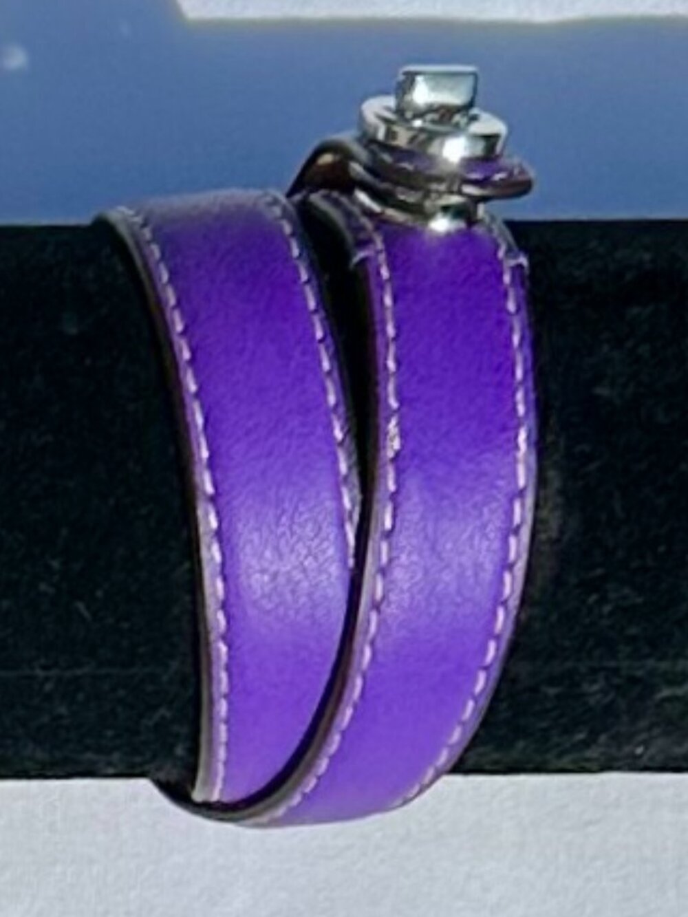 COACH Purple Leather Double Wrap Bracelet with Silver Turnlock - Picture 4 of 7